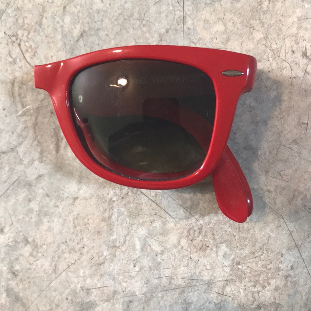 Foldable rayban sun glasses